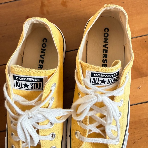 Converse Chuck Taylor All Star Low Top Yellow Canvas Sneakers Women's 8 -568627C - Picture 14 of 16